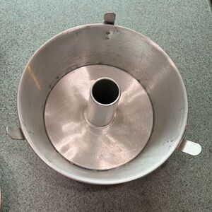 Vintage aluminum Angel Food cake pan with removable core
